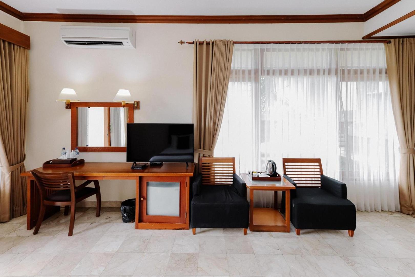 Langon Bali Resort By The Lavana Нуса Дуа Екстериор снимка