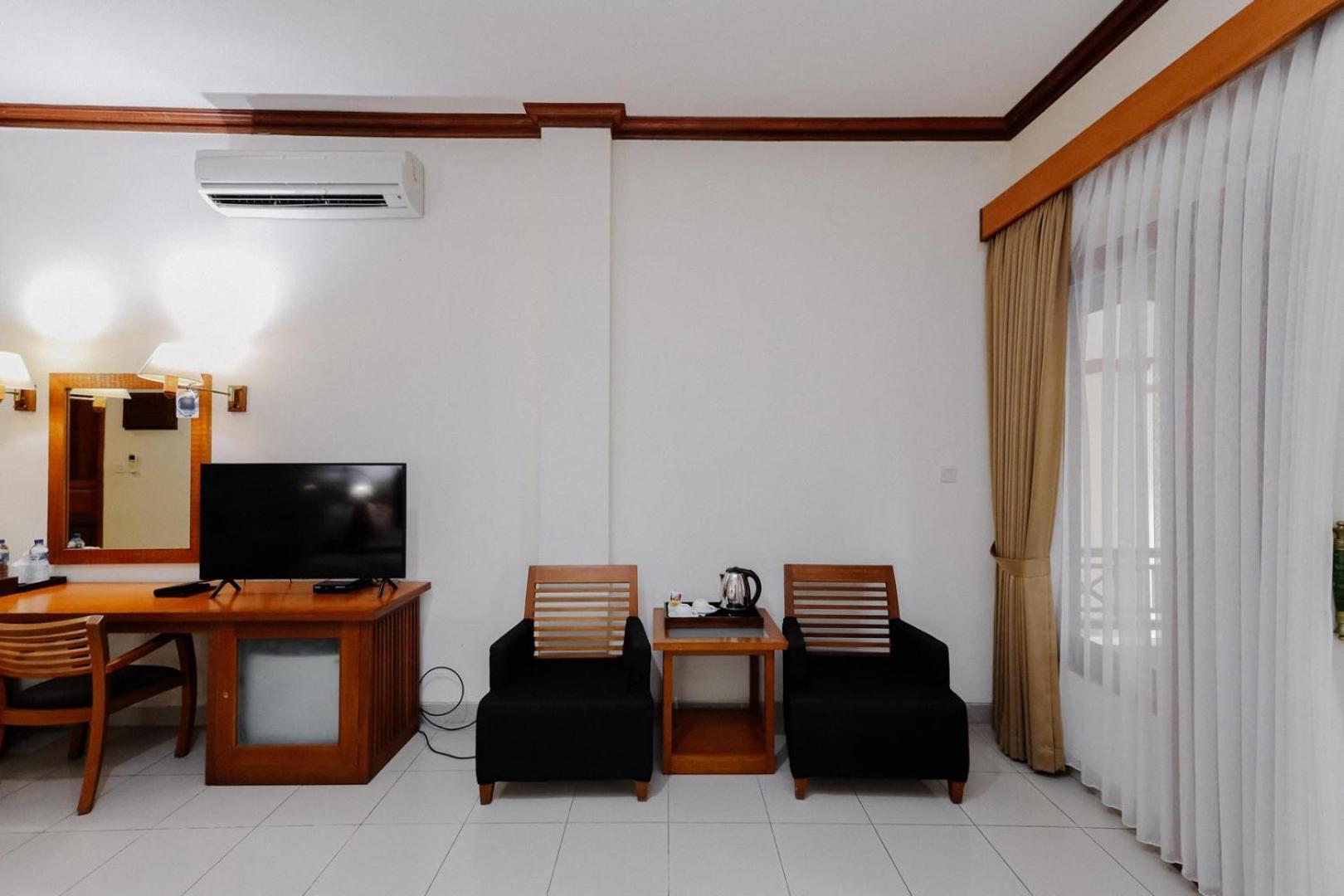 Langon Bali Resort By The Lavana Нуса Дуа Екстериор снимка